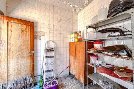 Casa à venda com 250m², 5 quartos e 4 vagasÁrea de Serviço