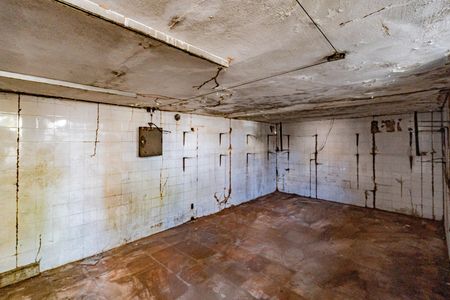 Garagem de casa à venda com 3 quartos, 250m² em Jardim da Saúde, São Paulo