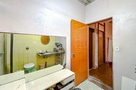 Casa à venda com 250m², 5 quartos e 4 vagasBanheiro