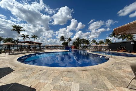 Apartamento para alugar com 37m², 1 quarto e sem vaga Apartamento para alugar com 37m², 1 quarto e sem vagaÁrea comum - Piscina