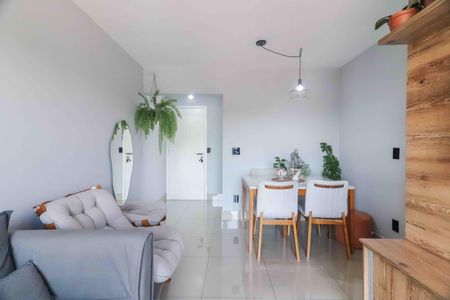 Sala de apartamento à venda com 2 quartos, 56m² em Jardim Ester, São Paulo