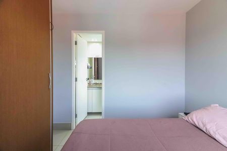 Apartamento à venda com 56m², 2 quartos e 2 vagas Apartamento à venda com 56m², 2 quartos e 2 vagasQuarto 2 - Suíte