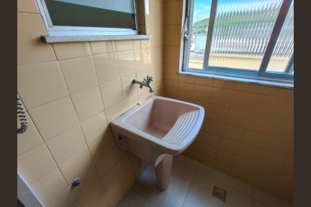 Apartamento para alugar com 67m², 2 quartos e 1 vagaÁrea de Serviço