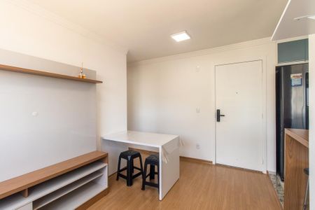 Sala de apartamento para alugar com 2 quartos, 55m² em Uberaba, Curitiba