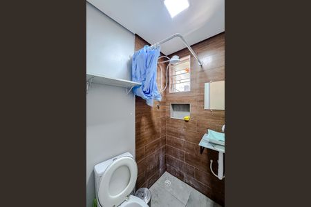 Banheiro de casa para alugar com 1 quarto, 20m² em Quarta Parada, São Paulo