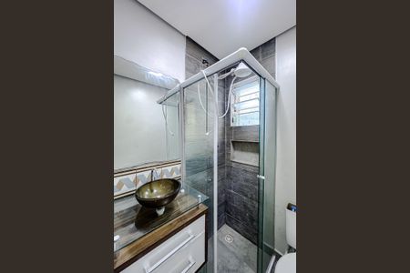 Banheiro de casa para alugar com 1 quarto, 20m² em Quarta Parada, São Paulo