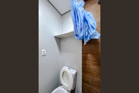 Banheiro de casa para alugar com 1 quarto, 20m² em Quarta Parada, São Paulo