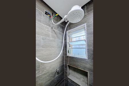 Banheiro de casa para alugar com 1 quarto, 20m² em Quarta Parada, São Paulo