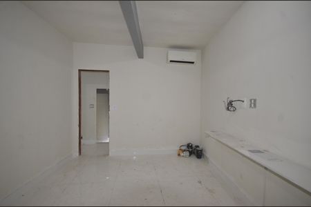 Quarto de casa para alugar com 1 quarto, 70m² em Cascadura, Rio de Janeiro