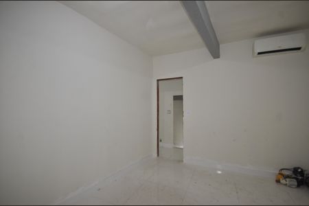 Quarto de casa para alugar com 1 quarto, 70m² em Cascadura, Rio de Janeiro