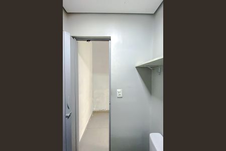Banheiro de casa para alugar com 1 quarto, 20m² em Quarta Parada, São Paulo