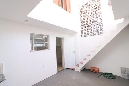 Casa à venda com 76m², 3 quartos e 2 vagasÁrea de Serviço