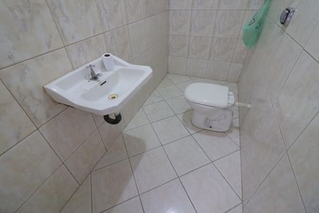 Casa à venda com 76m², 3 quartos e 2 vagasBanheiro de serviço