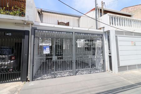 Casa à venda com 76m², 3 quartos e 2 vagasFachada