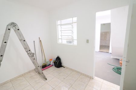 Casa à venda com 76m², 3 quartos e 2 vagasQuarto de Serviço