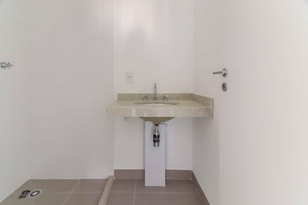 Apartamento à venda com 83m², 3 quartos e 2 vagasBanheiro