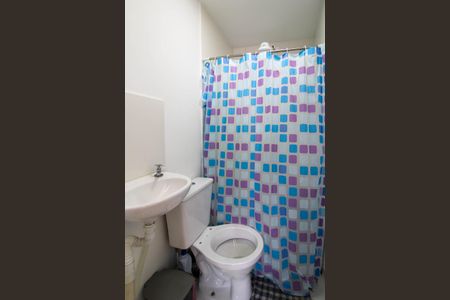 Banheiro de apartamento para alugar com 1 quarto, 20m² em Jardim Monte Kemel, São Paulo