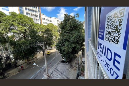 Apartamento à venda com 85m², 3 quartos e 1 vagaPlaquinha