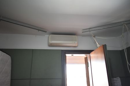 Casa à venda com 308m², 4 quartos e 4 vagasQuarto