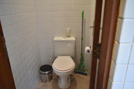 Casa à venda com 308m², 4 quartos e 4 vagasLavabo piscina