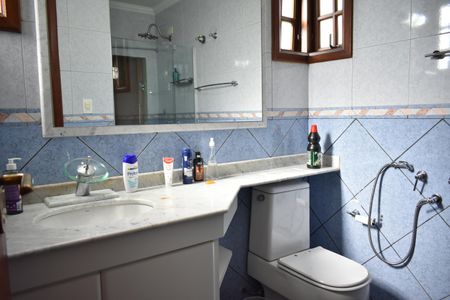 Casa à venda com 308m², 4 quartos e 4 vagasBanheiro Social