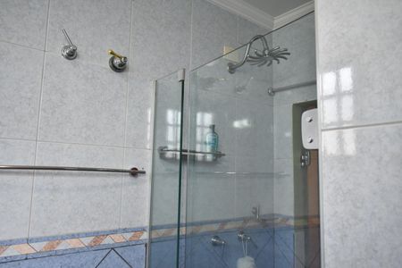 Casa à venda com 308m², 4 quartos e 4 vagasBanheiro Social