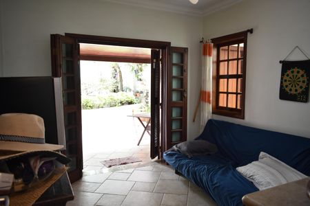 Casa à venda com 308m², 4 quartos e 4 vagasSala espaço gourmet