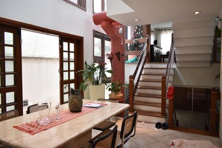 Casa à venda com 308m², 4 quartos e 4 vagasSala de Jantar