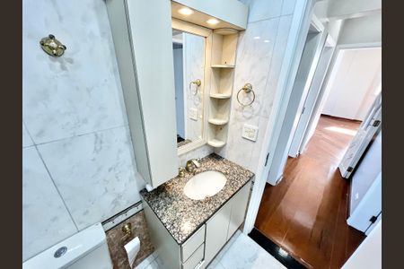 Apartamento para alugar com 110m², 3 quartos e 2 vagasBanheiro