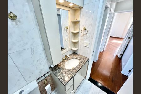 Apartamento para alugar com 110m², 3 quartos e 2 vagasBanheiro