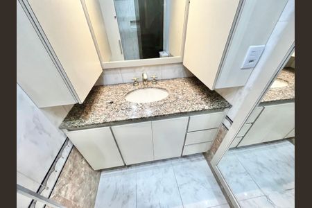 Apartamento para alugar com 110m², 3 quartos e 2 vagasBanheiro da Suíte