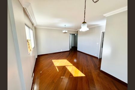 Apartamento para alugar com 110m², 3 quartos e 2 vagasSala