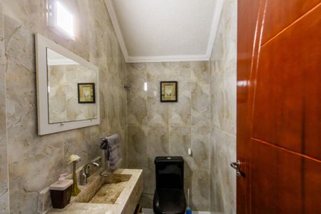 Casa à venda com 220m², 2 quartos e 6 vagasLavabo