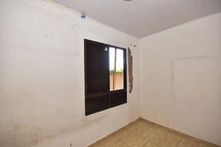 Quarto 2 de casa para alugar com 3 quartos, 260m² em Jardim Cláudia, São Paulo