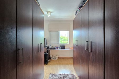 Casa de condomínio à venda com 190m², 3 quartos e 7 vagasSuíte