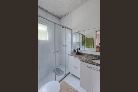 Casa de condomínio à venda com 190m², 3 quartos e 7 vagasBanheiro da Suíte