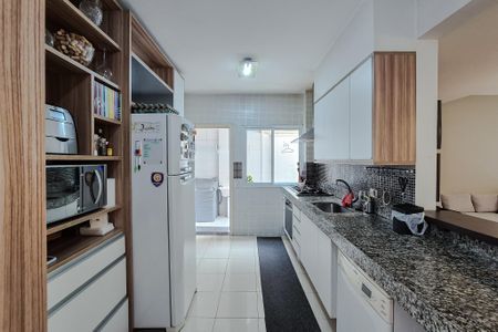 Casa de condomínio à venda com 190m², 3 quartos e 7 vagasCozinha