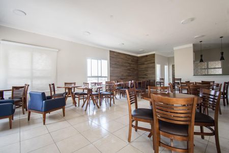 Casa de condomínio à venda com 190m², 3 quartos e 7 vagasÁrea comum - Salão de festas