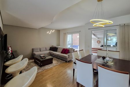 Casa de condomínio à venda com 190m², 3 quartos e 7 vagasSala