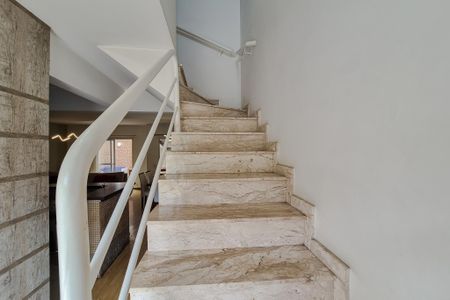 Casa de condomínio à venda com 190m², 3 quartos e 7 vagasCorredor