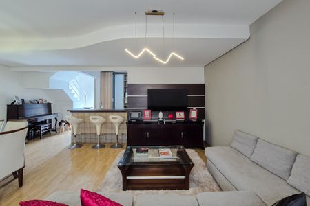 Casa de condomínio à venda com 190m², 3 quartos e 7 vagasSala