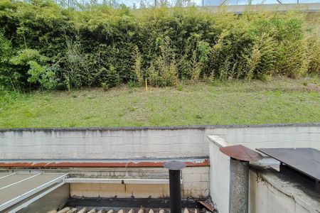 Casa de condomínio à venda com 190m², 3 quartos e 7 vagasQuarto 1 - vista