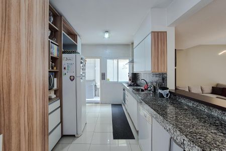 Casa de condomínio à venda com 190m², 3 quartos e 7 vagasCozinha