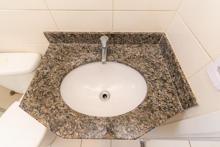 Apartamento à venda com 48m², 2 quartos e 1 vaga Apartamento à venda com 48m², 2 quartos e 1 vagaBanheiro