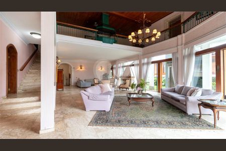 Casa à venda com 4 quartos, 853m² em Jardim Petropolis, São Paulo