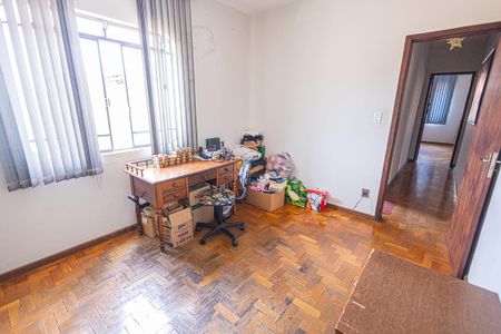 Casa à venda com 376m², 3 quartos e 2 vagasquarto 2
