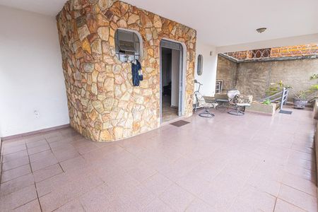 Casa à venda com 376m², 3 quartos e 2 vagasvaranda