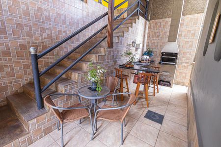 Casa à venda com 376m², 3 quartos e 2 vagaschurrasqueira