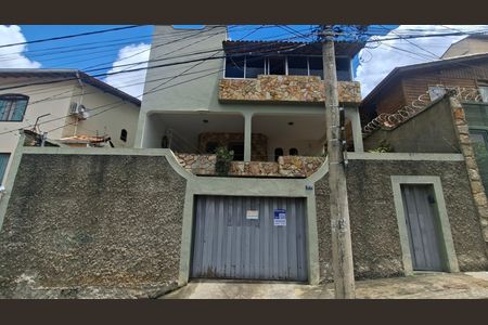 Casa à venda com 376m², 3 quartos e 2 vagasfachada / plaquinha: smua 50