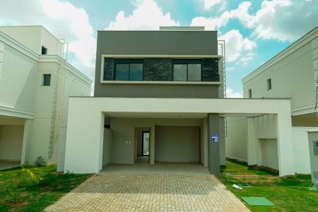 Área externa de casa de condomínio para alugar com 3 quartos, 166m² em Conjunto Residencial Storil, Aparecida de Goiânia